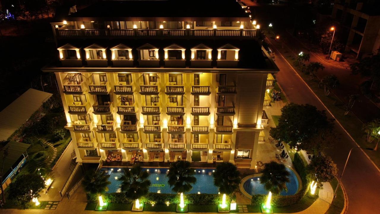 Orbit Hotel Nha Trang Bagian luar foto