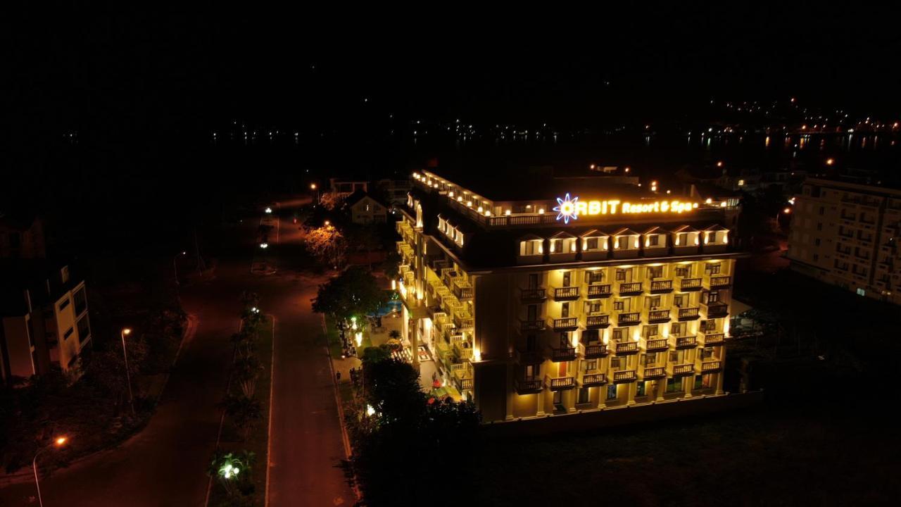 Orbit Hotel Nha Trang Bagian luar foto
