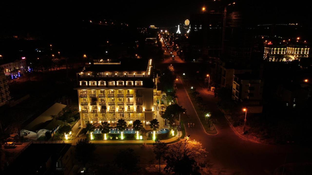 Orbit Hotel Nha Trang Bagian luar foto