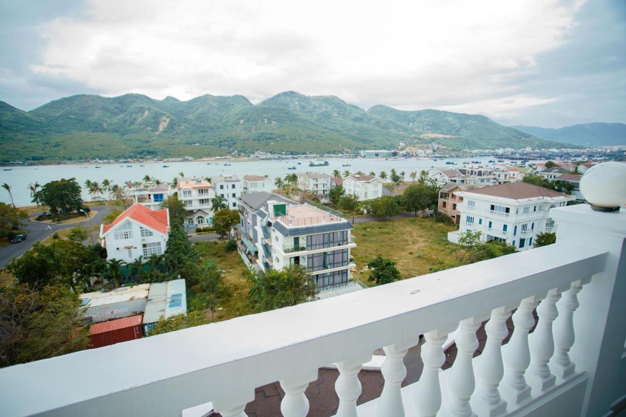 Orbit Hotel Nha Trang Bagian luar foto