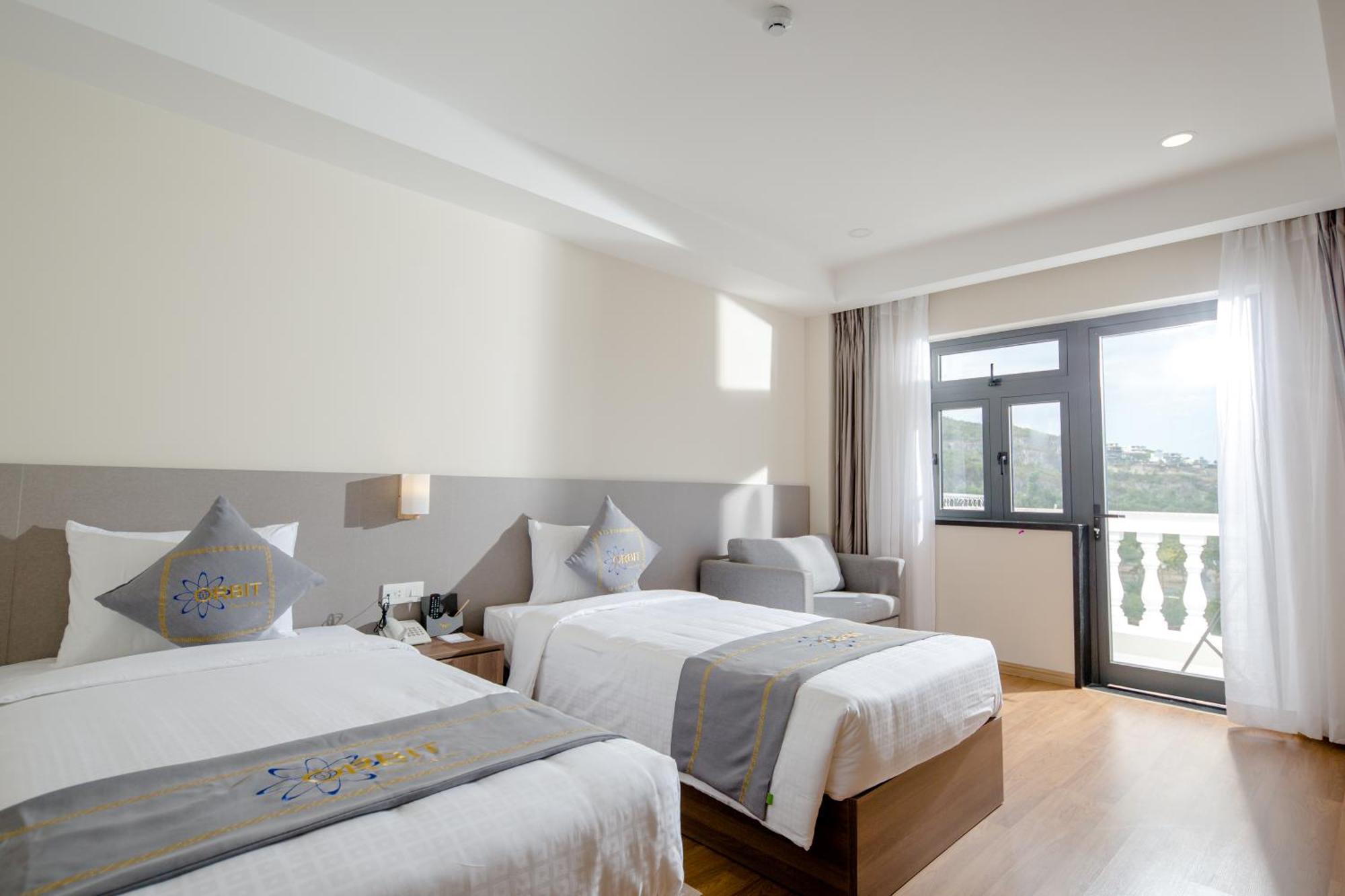 Orbit Hotel Nha Trang Bagian luar foto