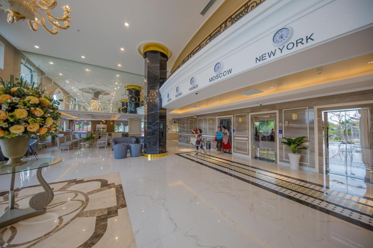 Orbit Hotel Nha Trang Bagian luar foto