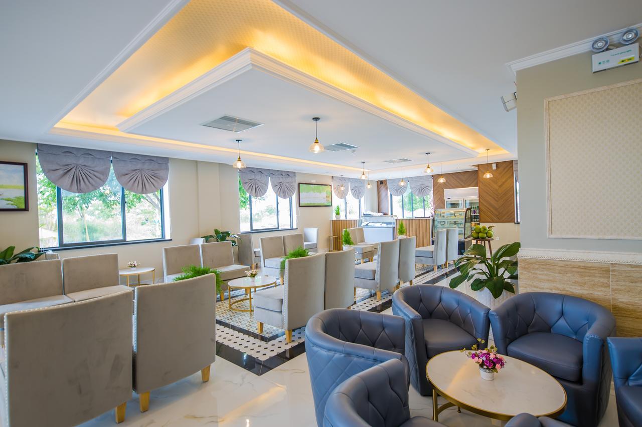 Orbit Hotel Nha Trang Bagian luar foto