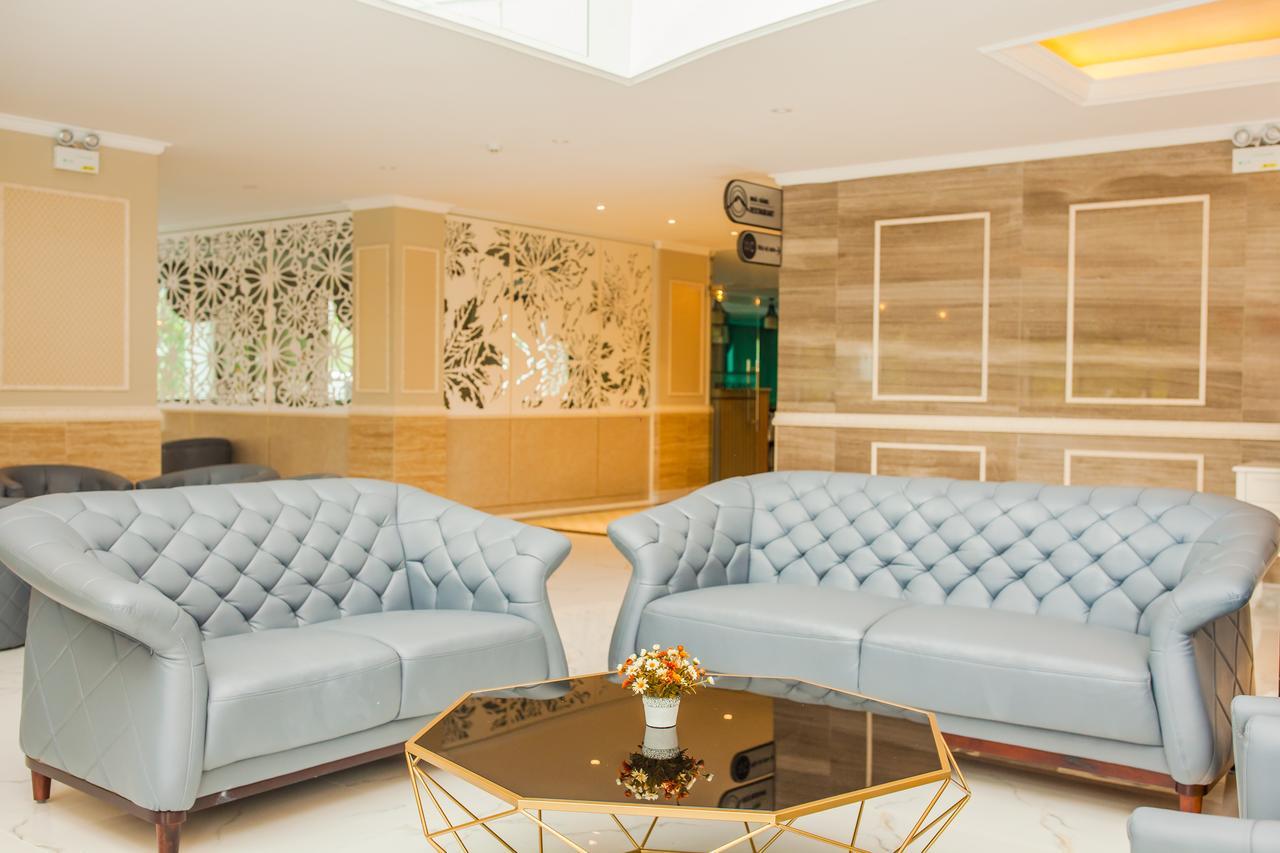 Orbit Hotel Nha Trang Bagian luar foto