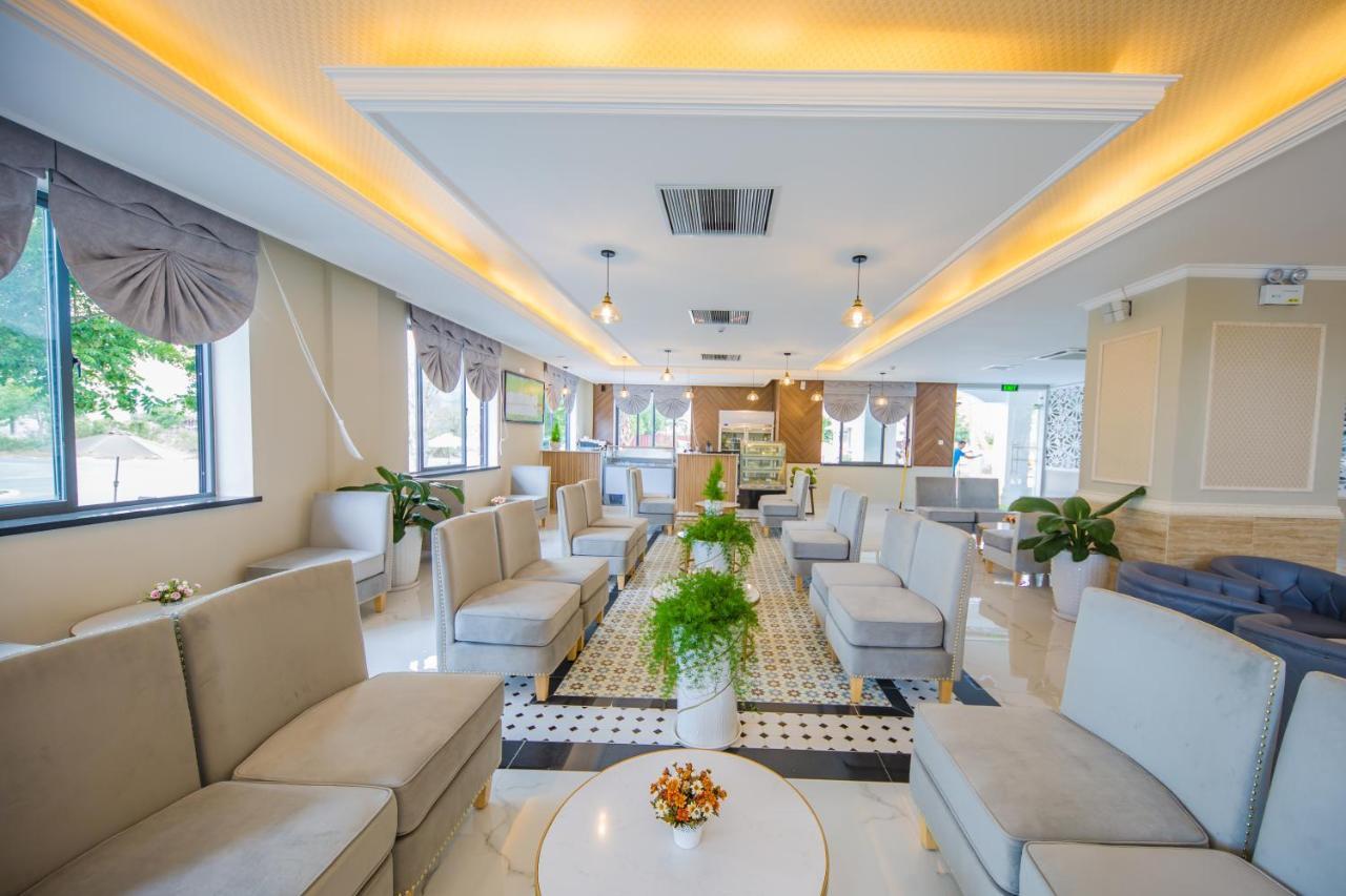 Orbit Hotel Nha Trang Bagian luar foto
