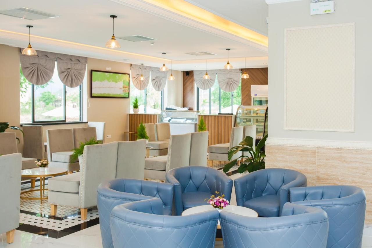 Orbit Hotel Nha Trang Bagian luar foto